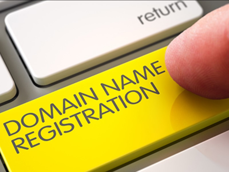 Pred registracijo domene je dobro, če poznamo končnico oziroma domeno vrhovne ravni, ki jo nameravamo uporabiti.
